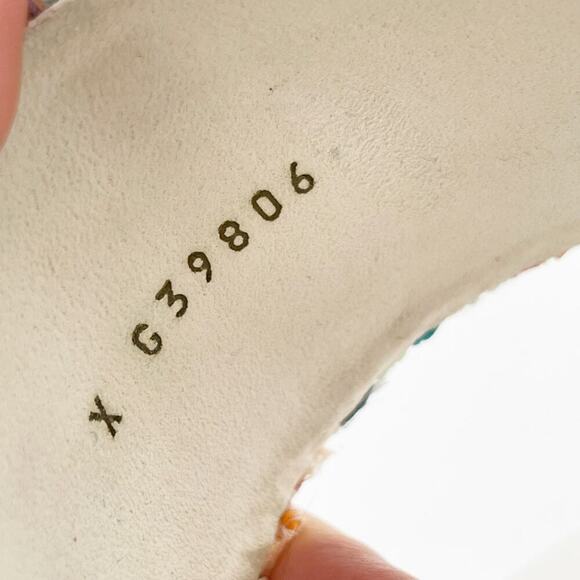 Chanel Cruise 2023 White Leather Multicolor Tweed CC Logo Slide Sandals EU 37 - Picture 7 of 11